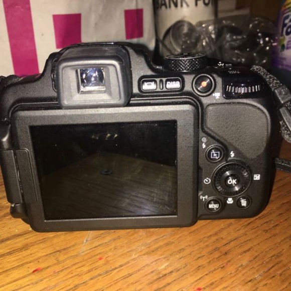 Nikon CoolPix P1000 camera - Picture 4 of 5